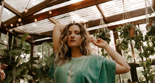 VOCALS / TOPLINE / PRODUCTION - Elise Kathryn