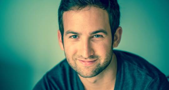UK/NL Top 40 Songwriter + More - Eric Lumiere