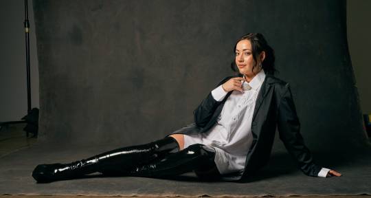 VOCALIST | SONGWRITER - Hollie H