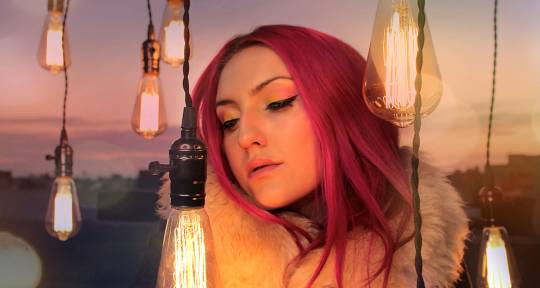 #1 EDM Singer | Songwriter - Jaki Nelson