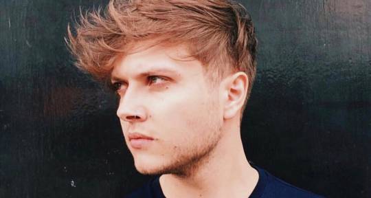 Pop Music Producer & Writer - Oscar Neidhardt