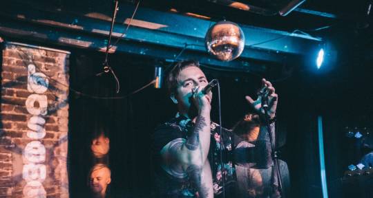 Emotional Vocalist & Topliner🎤 - Michael McQuaid